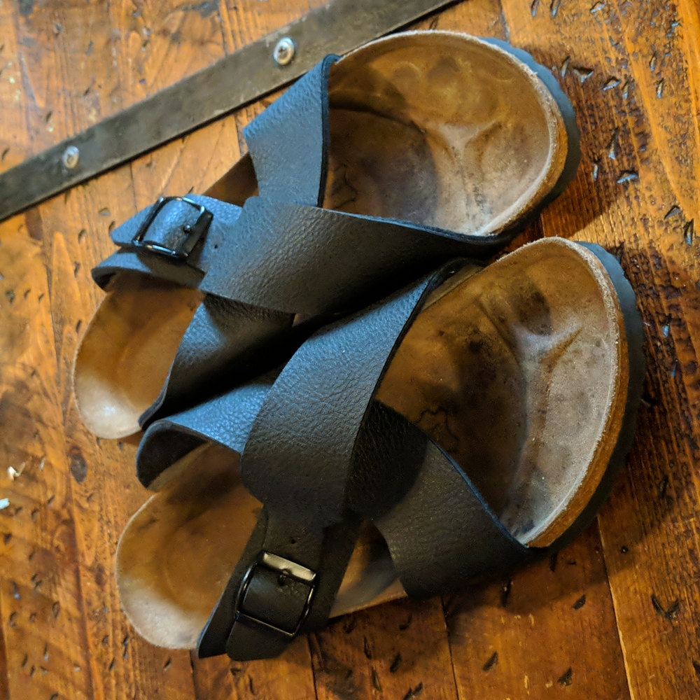 Birkis by Birkenstock cross strap